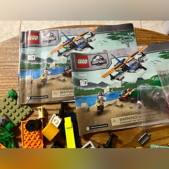 LEGO Jurassic World 75942 - Loose Lego Pieces - Velociraptor Biplane Rescue - Picture 4 of 4
